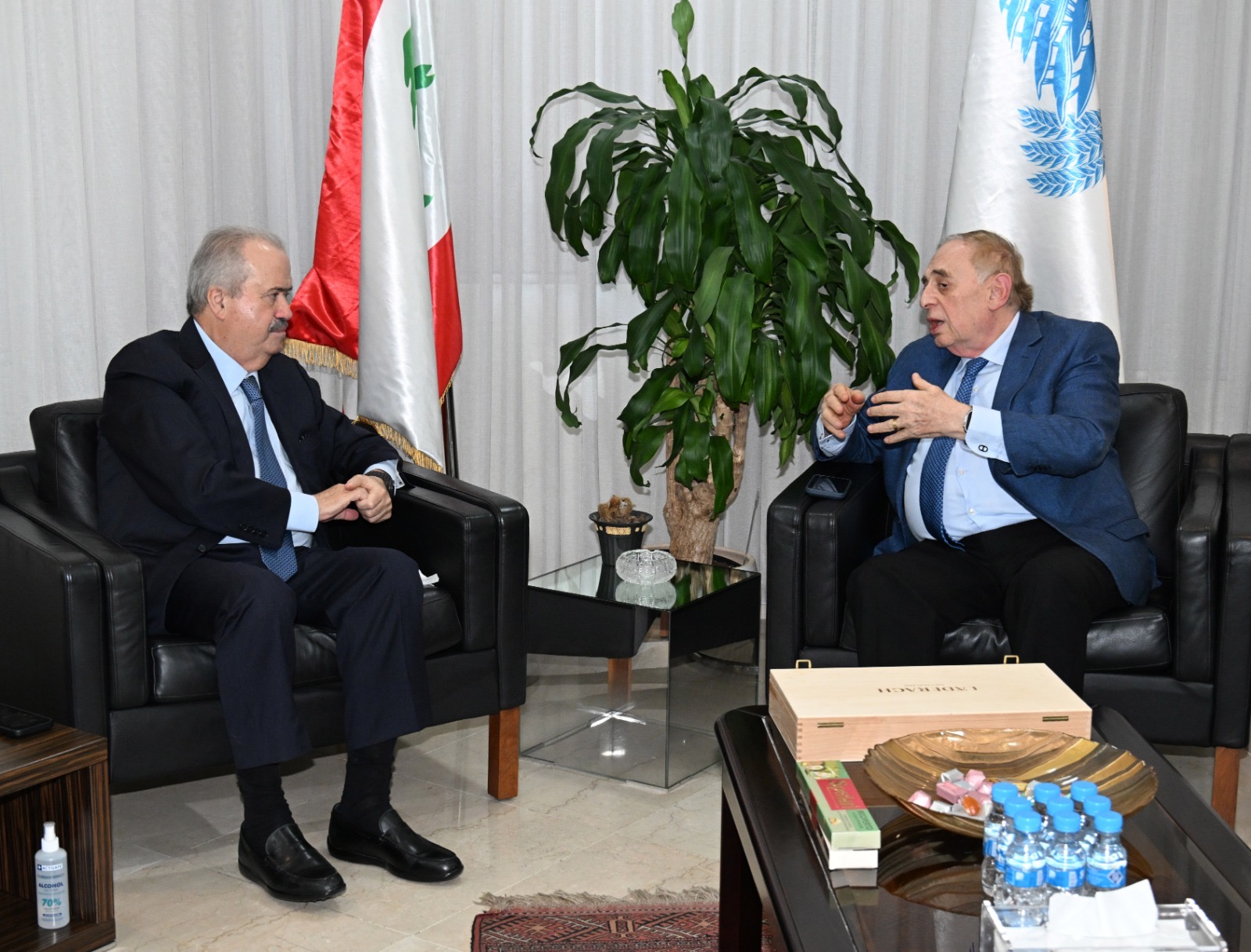 فريد البستاني بعد لقائه وزير المالية، الموازنة بشكلها الحالي بحاجة الى تعديلات.